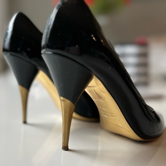 Black patent leather Miu Miu peep-toe heels 👠 🖤 - Picture 2 of 12